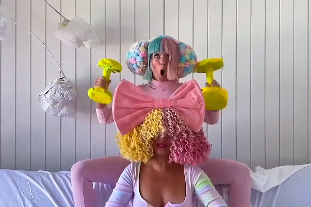 Watch Sia perform 'Together' on 'The Tonight Show'