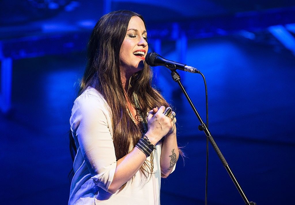 Alanis Morissette Shares Acoustic Version of 'Ironic' From Upcoming Concert Film
