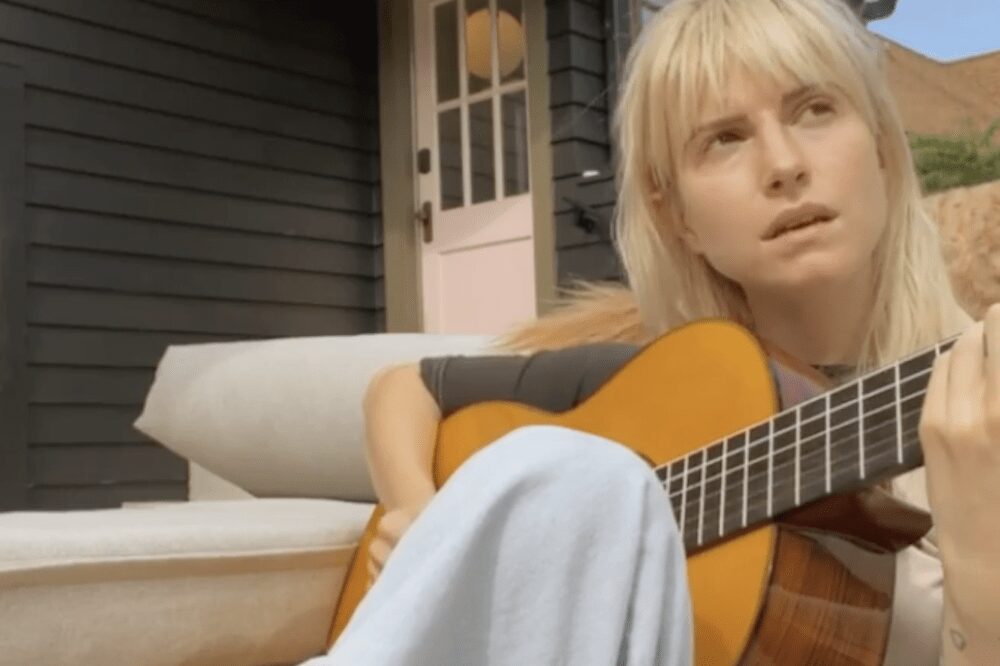 Watch Hayley Williams Play 'Simmer' on Her Back Porch