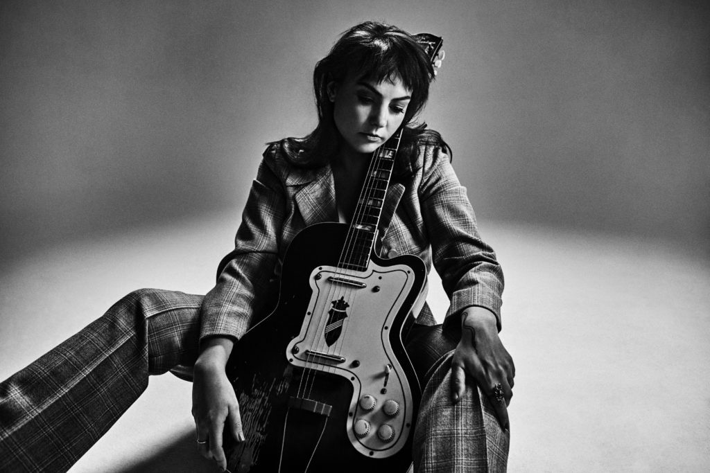 Angel Olsen Shares 'Waving, Smiling' From Upcoming 'Whole New Mess' Album