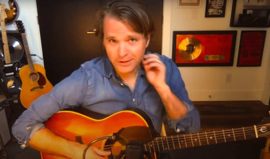 Ben Gibbard Performs Postal Service's 'Such Great Heights,' Dedicates It to USPS