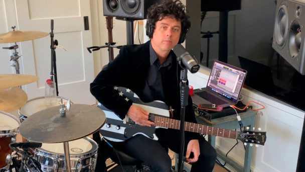 Green Day's Billie Joe Armstrong Shares Cover Of Wreckless Eric's "Whole Wide World": Listen