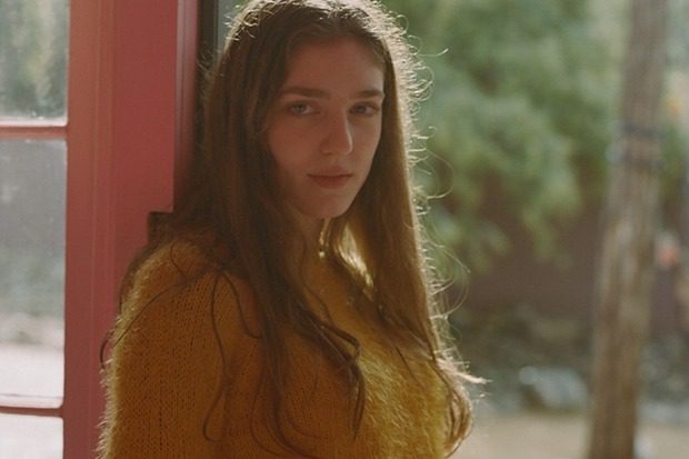 Birdy’s ‘Piano Sketches’ EP Takes Shape With “Island Lights”