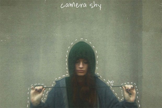 Breakout Star Sara Kays Releases ‘Camera Shy’ EP