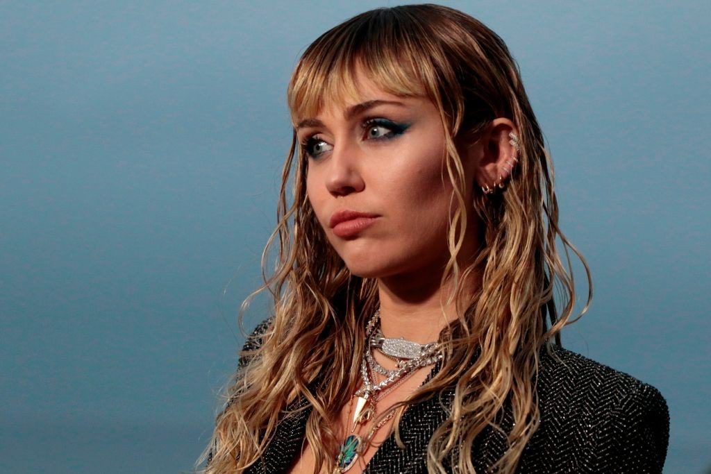 Miley Cyrus Announces New Album, 'Plastic Hearts'