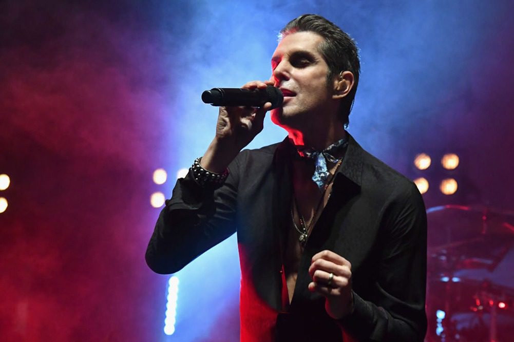 Perry Farrell's Voice Box Removed During Spinal Surgery
