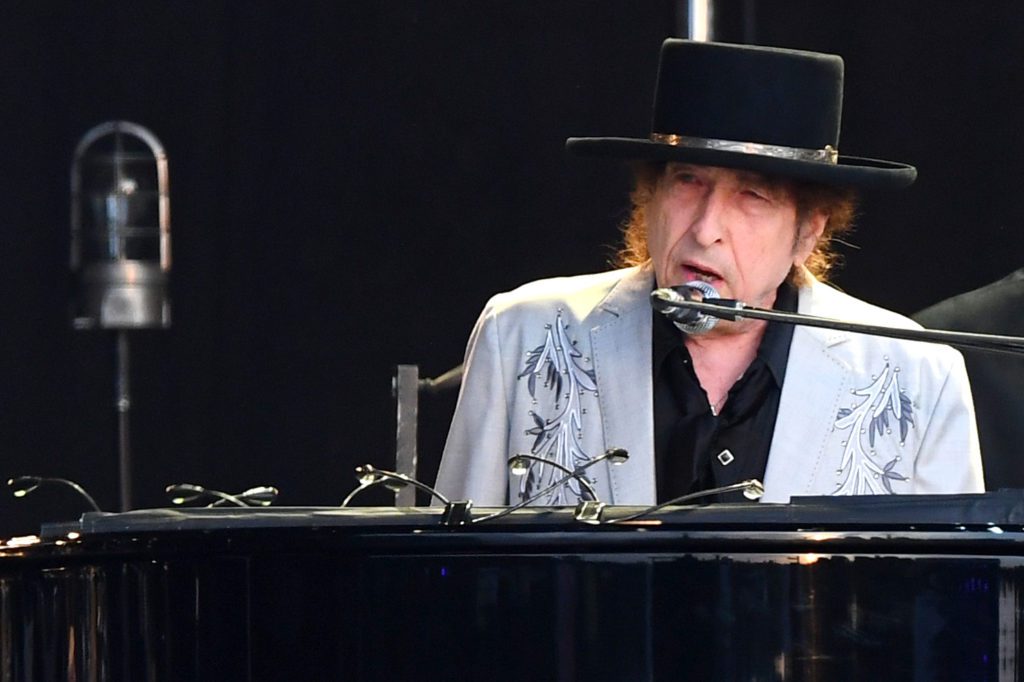 Bob Dylan Sells Entire Songwriting Catalog to Universal