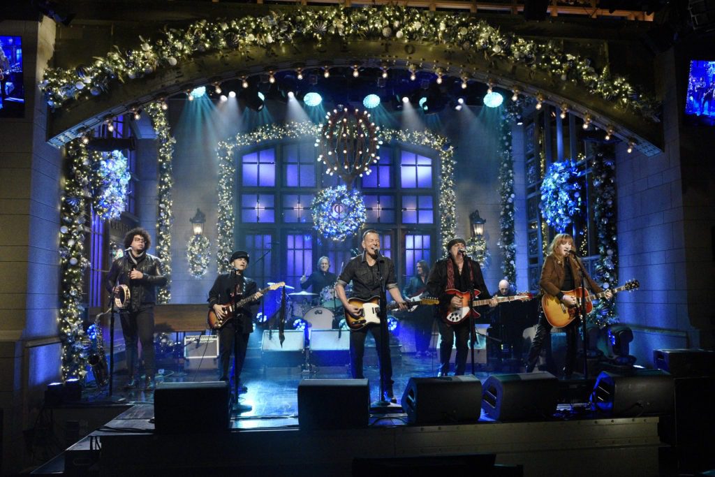 Bruce Springsteen Performs 'Ghosts' and 'I'll See You in My Dreams' on 'Saturday Night Live'
