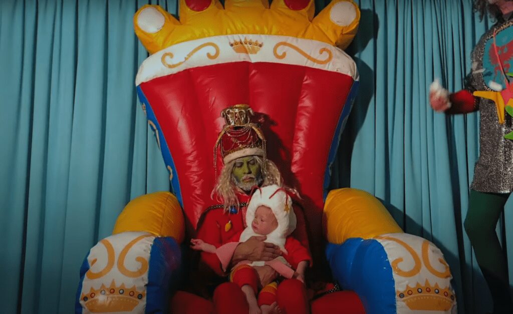 Flaming Lips Share Video for 'A Change at Christmas (Say It Isn't So)'