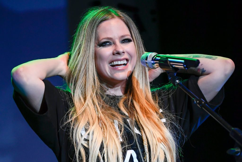 Avril Lavigne Teases Studio Collab With Machine Gun Kelly and Mod Sun