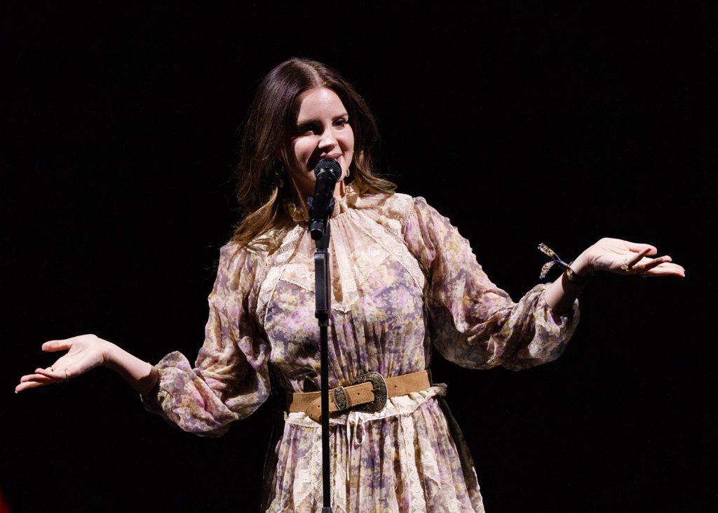 Lana Del Rey Teases 'White Dress' Single; Country Covers Album Also Completed