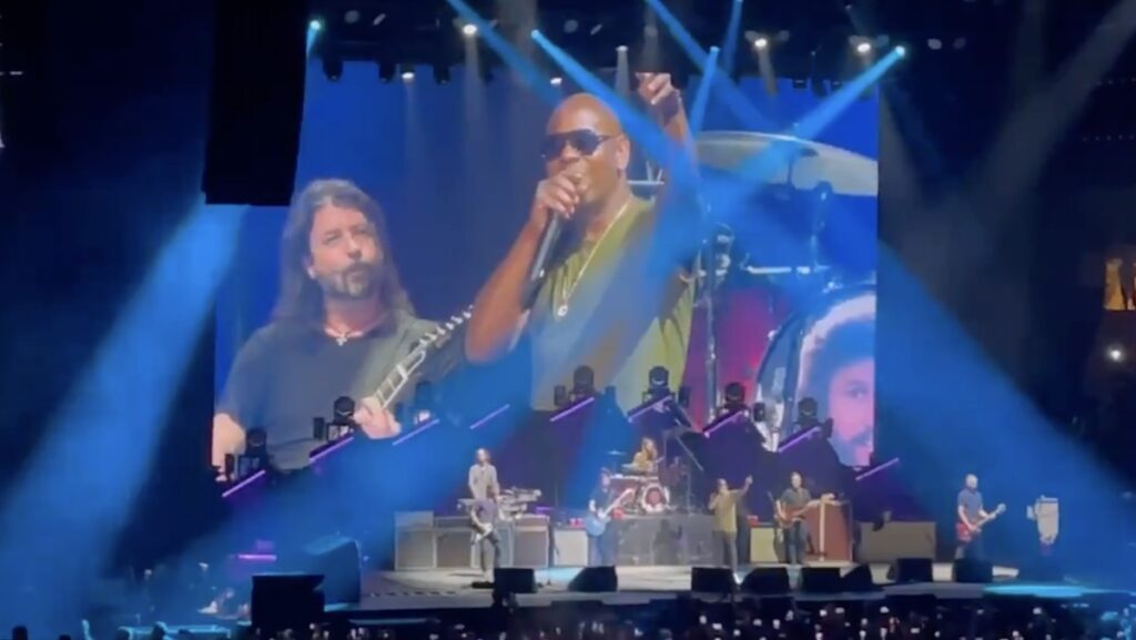 Watch Dave Chappelle and Foo Fighters Cover Radiohead's 'Creep'