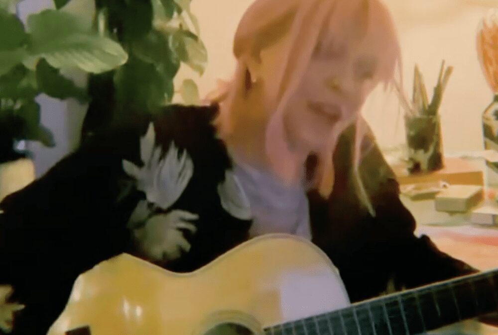 Watch Courtney Love Emotionally Cover Britney Spears' 'Lucky'