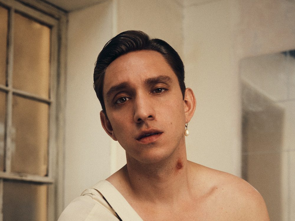 The xx’s Oliver Sim Shares New Song “Hideous,” About Living With HIV