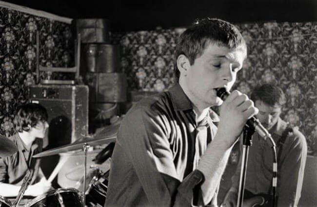 joy-division_009-73130-10626.jpg