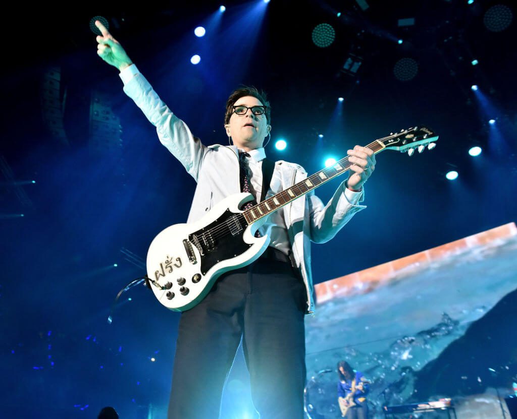 weezer-12161-27255.jpg