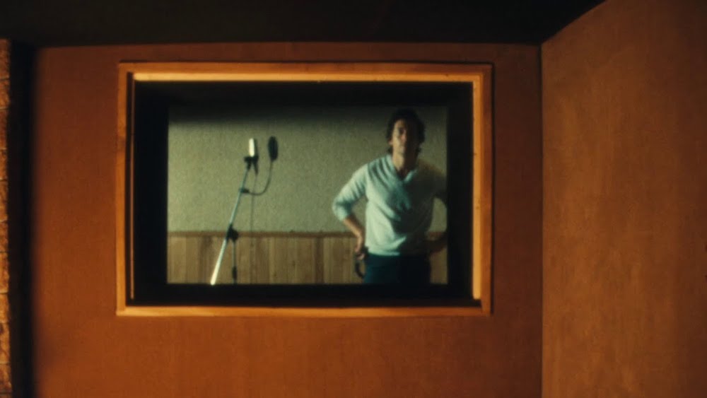 Arctic Monkeys – “There’d Better Be A Mirrorball”