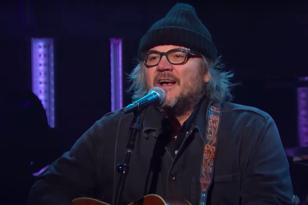 Wilco’s Jeff Tweedy Explains His “100% Celebrity Discount” Chipotle Card