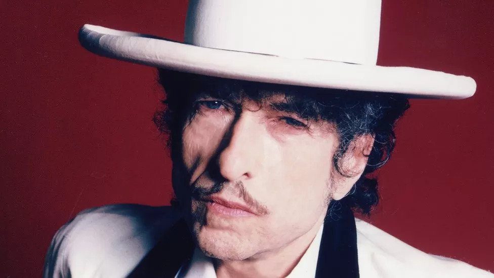 Bob Dylan Debuts Cover Of Grateful Dead’s “Truckin’” In Tokyo