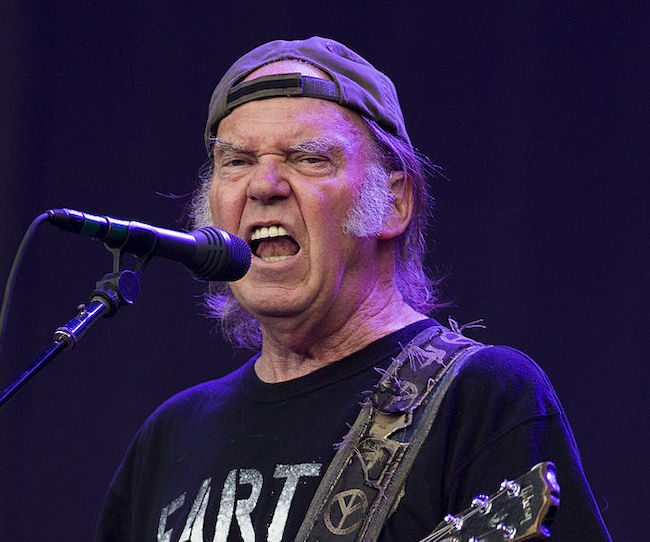 Neil Young Played Tonight’s The Night Songs For The First Time In 50 Years At Roxy Anniversary Show