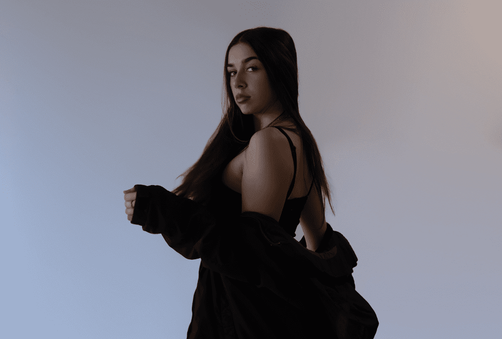 CALYN Unveils “Faded”: A Candid R&B Journey through Love’s Labyrinth