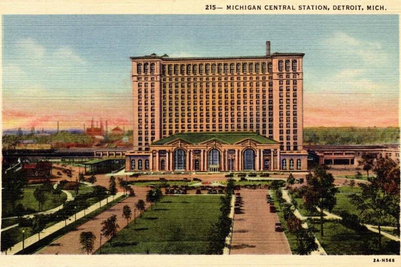 Postcard of Michigan Central Station in circa 1913 in Detroit, Michigan.