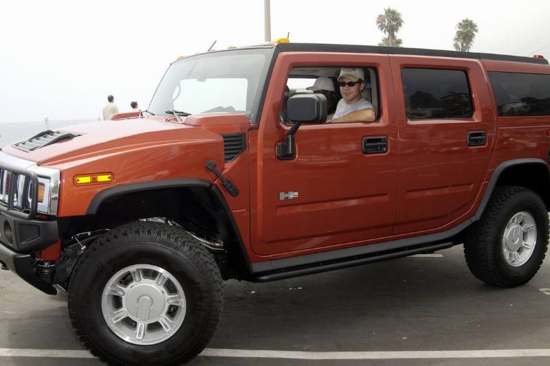 The Hummer H2 Was A Fuel Economy Disaster