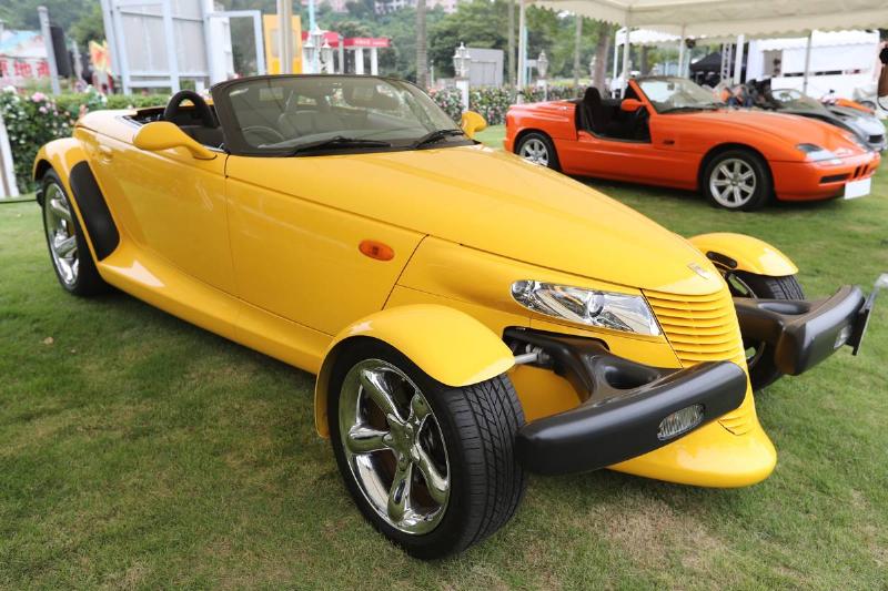 The Plymouth Prowler Was Flashy With No Perks