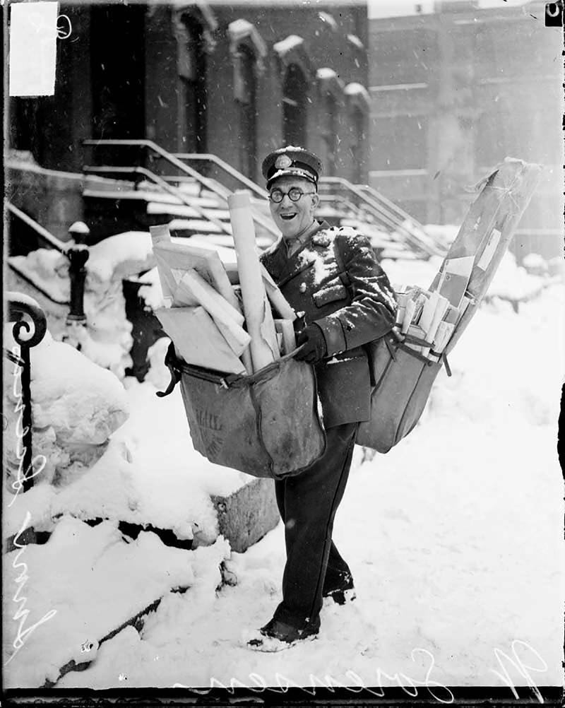 mailman outdoors chicago christmas