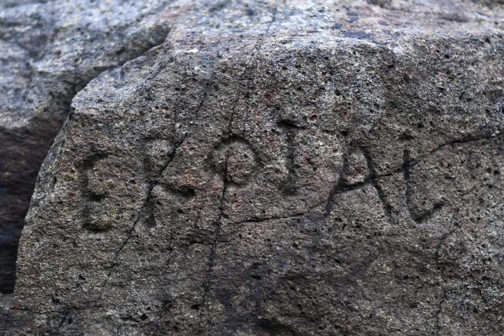 A mysterious word is engraved on a rock from Plougastel-Daoulas.