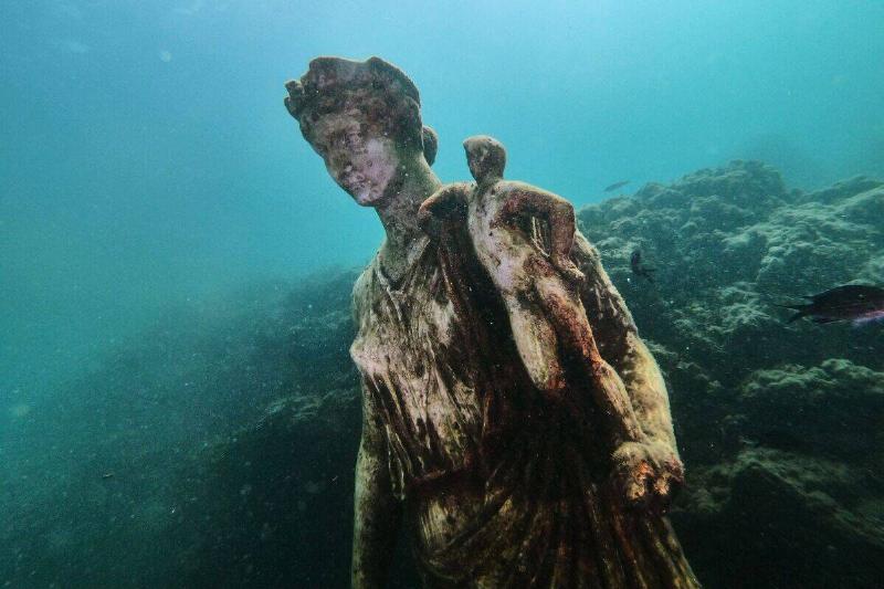 underwater statue from ancient Roman city