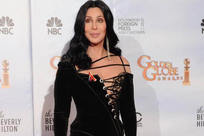 Cher wears black to the Golden Globe Awards.