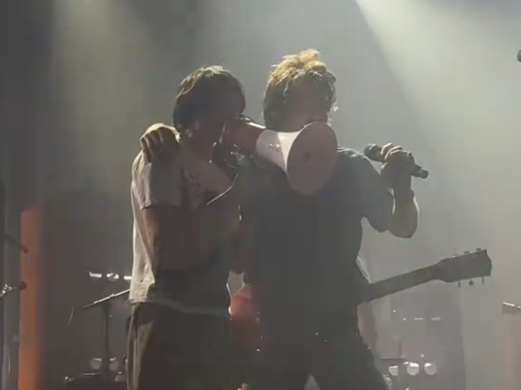 Watch Djo Bring Out Stranger Things Castmate Finn Wolfhard And Post Animal In Toronto